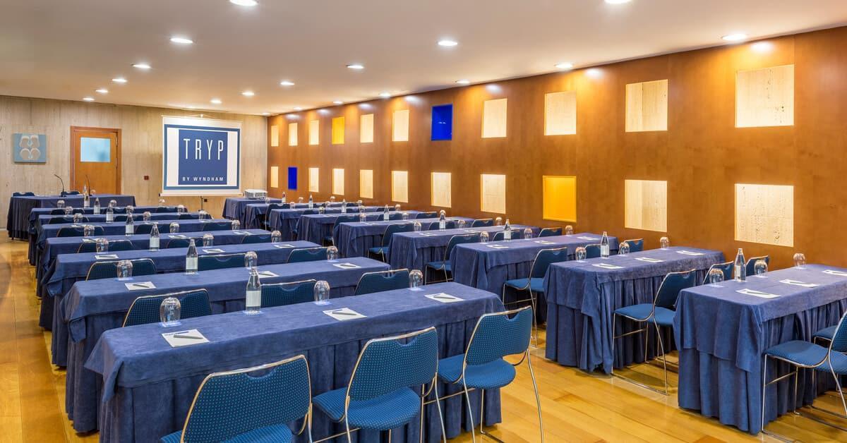 Hotel Castellon Center Affiliated By Melia Castellon de la Plana Exterior photo